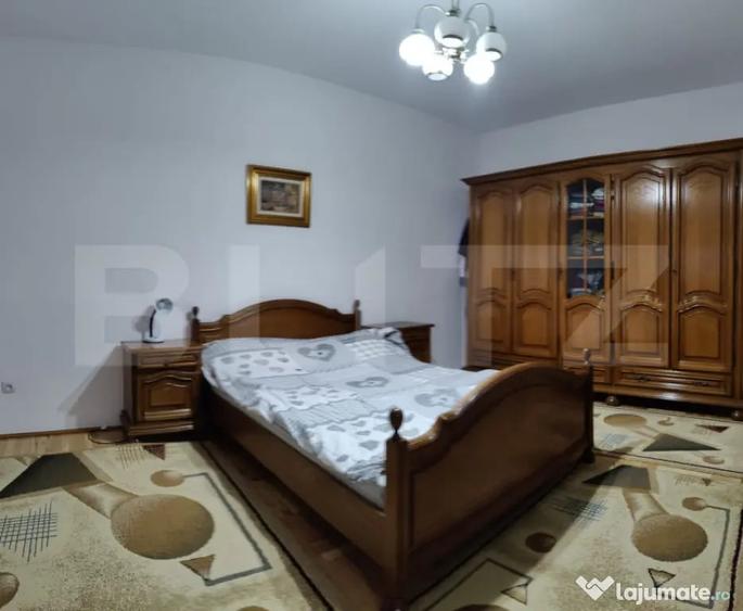 Casă cu 6 camere cu Teren 1178 Mp în Cetate