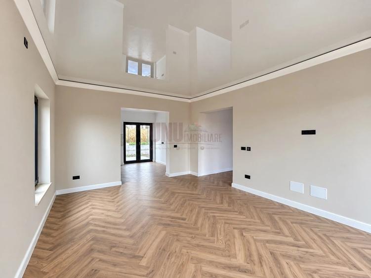 Casă individuală cu 4 camere cu Teren 450 Mp în Central