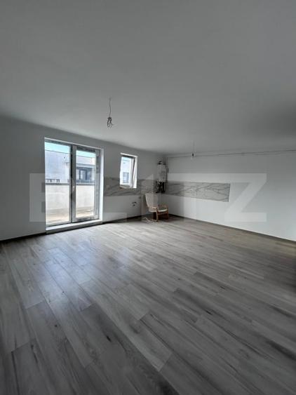 Apartament cu 3 camere semidecomandat în Nord