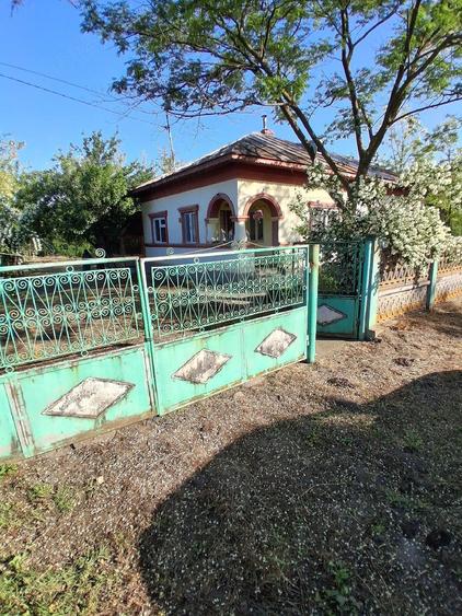 Casă cu Teren 1500 Mp în Dor Mărunt