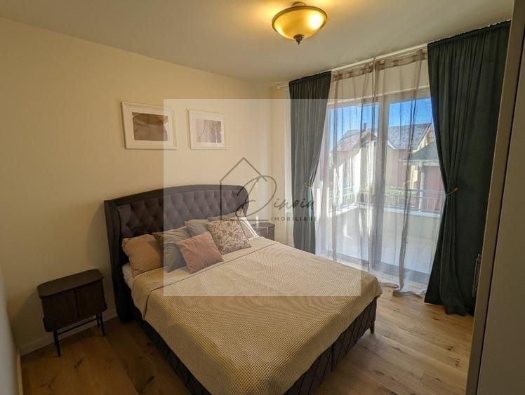 Apartament cu 3 camere decomandat, mobilat în Central