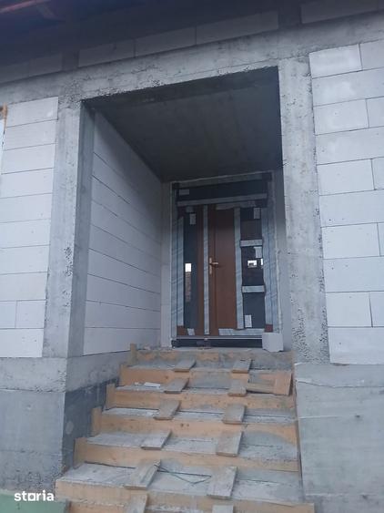 Casă cu 5 camere cu Teren 4200 Mp în Sâncraiu
