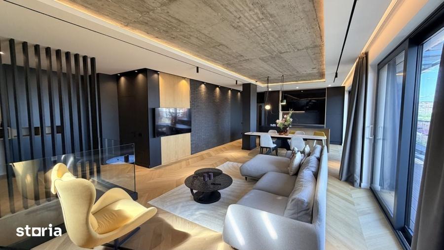 Apartament cu 4 camere în Central