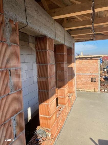 Casă cu 3 camere în Ipotești