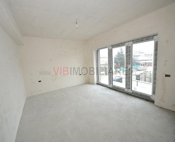 Casă cu 4 camere cu Teren 240 Mp în Central