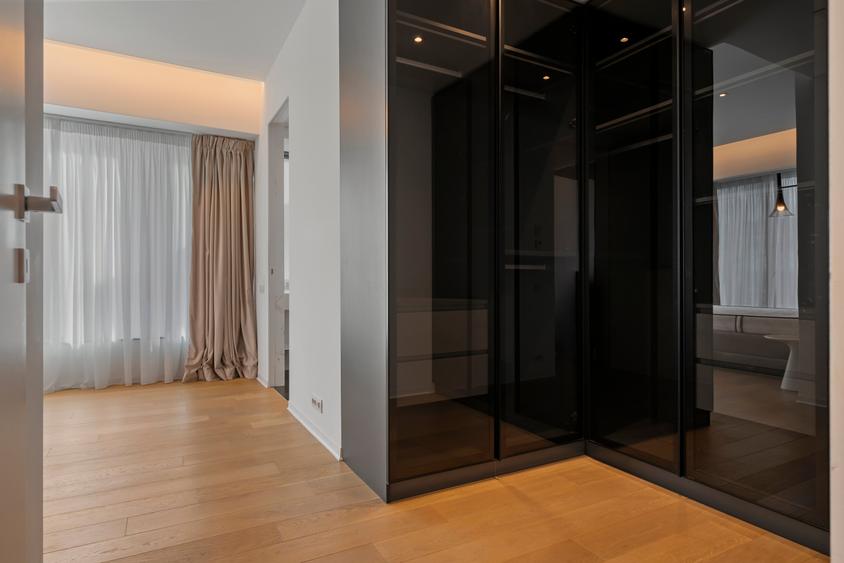 Apartament cu 3 camere semidecomandat, mobilat în Floreasca