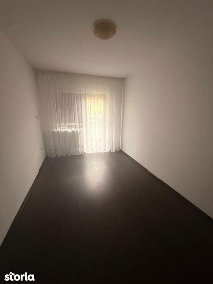Apartament cu 3 camere în Bucium
