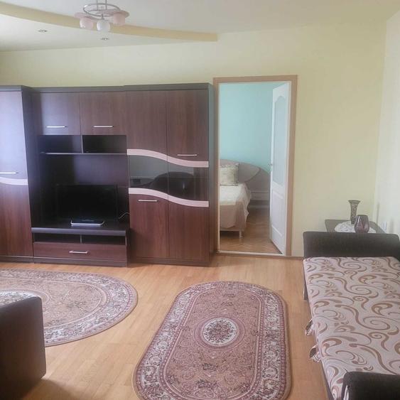 Apartament cu 2 camere semidecomandat în Exterior Vest