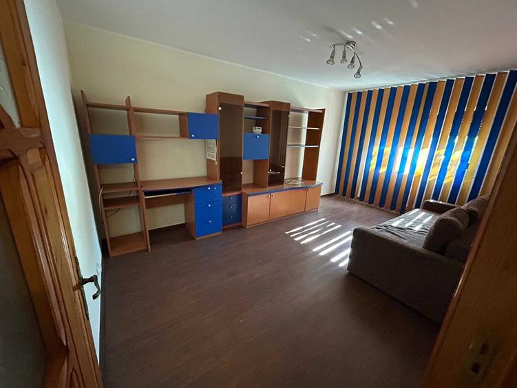 Apartament cu 2 camere decomandat în Mazepa 2