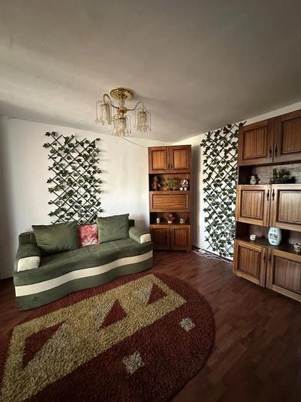 Inchiriez apartament 2 camere Bra?ov, cartier Tractorul | Loc de parcare inclus | 2 Balcoane - 1
