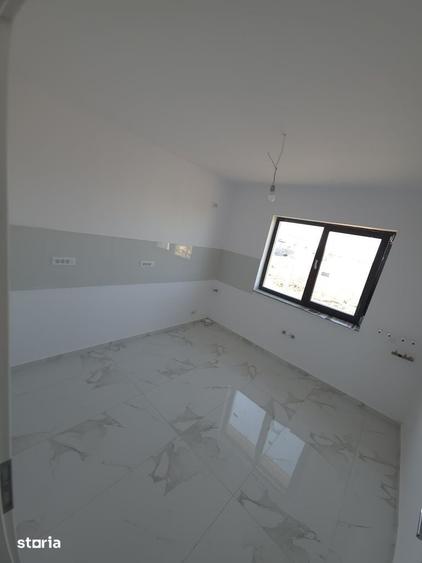 Casă cu 4 camere cu Teren 400 Mp în Clinceni