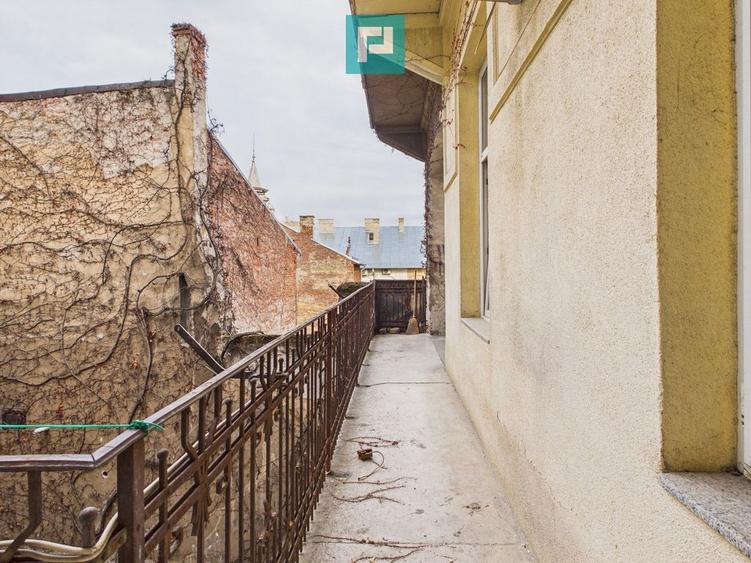 Apartament cu 3 camere semidecomandat în Ultracentral
