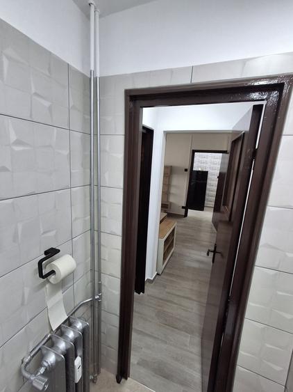 Apartament cu 2 camere semidecomandat în Giurgiului
