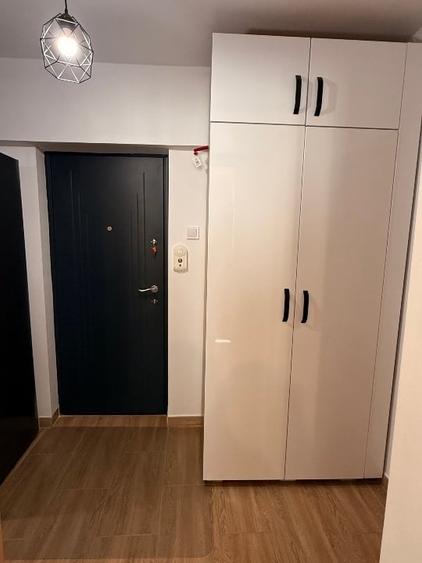 Apartament cu 2 camere decomandat, mobilat în Apărătorii Patriei