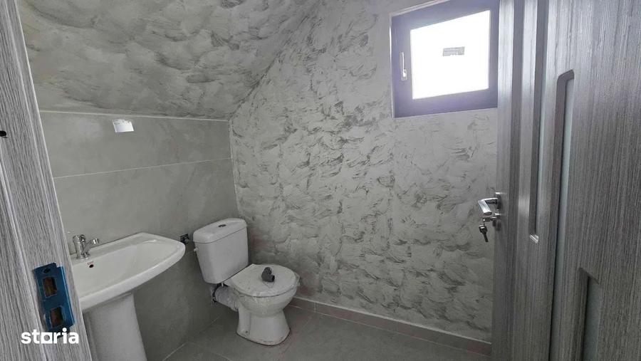 Casă cu 4 camere în Holboca