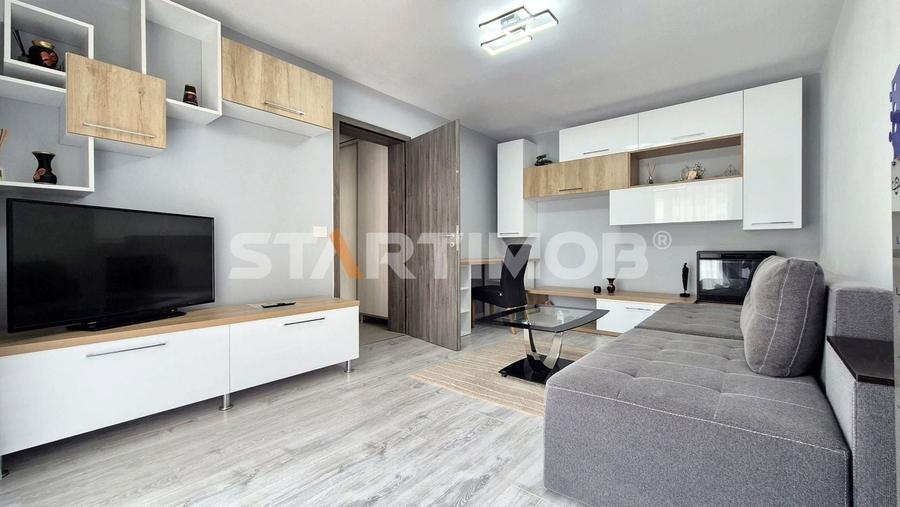 Apartament cu 2 camere decomandat, mobilat în Tractorul