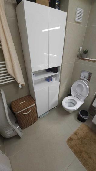 Apartament cu 3 camere semidecomandat în Apărătorii Patriei