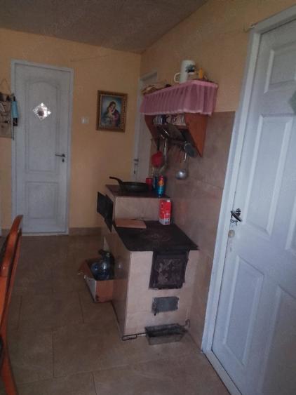 Casă cu 2 camere cu Teren 1198 Mp în Central