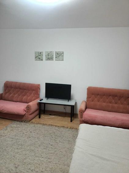 Inchiriez apartament cu o camera in Barlad - 2