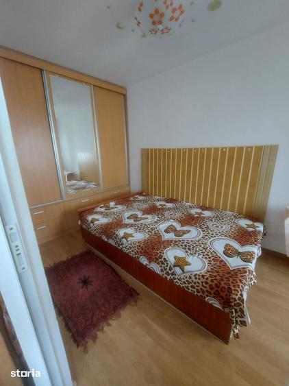 Apartament cu 3 camere în Micro 11