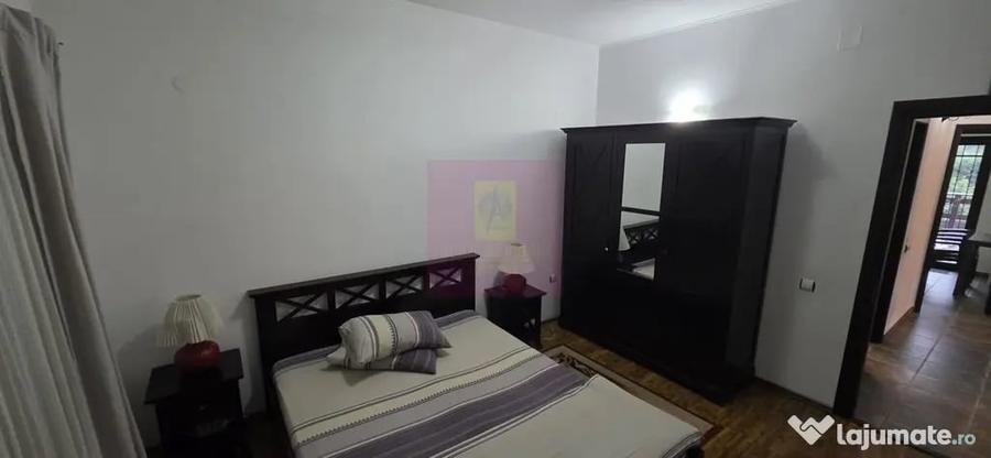 Casă cu 5 camere cu Teren 500 Mp în Central
