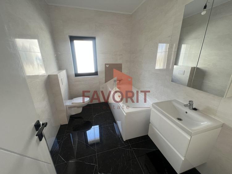 Duplex cu 5 camere cu Canalizare în Chișoda