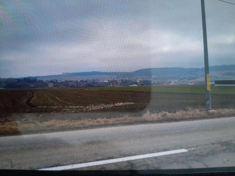 Teren de 4566 mp, în Călinești (Calafindești)