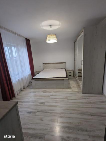 Casă cu 4 camere cu Teren 300 Mp în Central