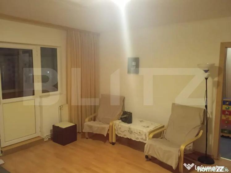 Apartament cu 2 camere semidecomandat în Micro 11