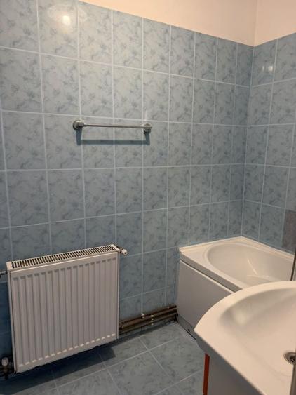 Casă cu 4 camere decomandat cu Teren 150 Mp în Central