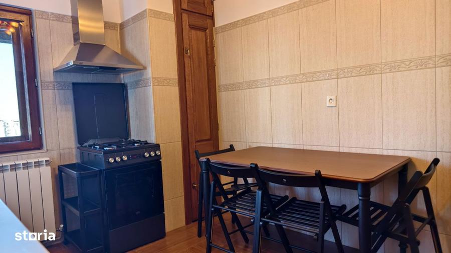 Apartament cu 2 camere decomandat în Republicii