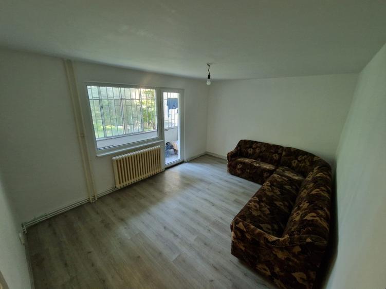 Apartament cu 3 camere decomandat, mobilat în Mănăștur