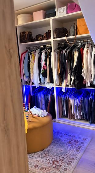 Duplex cu 4 camere cu Canalizare în Central