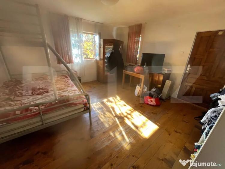 Casă cu 3 camere cu Teren 4500 Mp în Răcari
