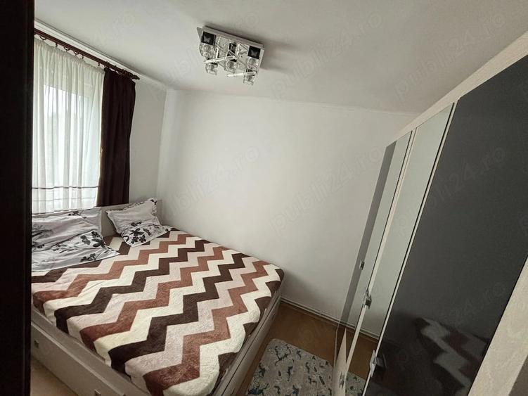 Apartament cu 3 camere nedecomandat în Ungureni