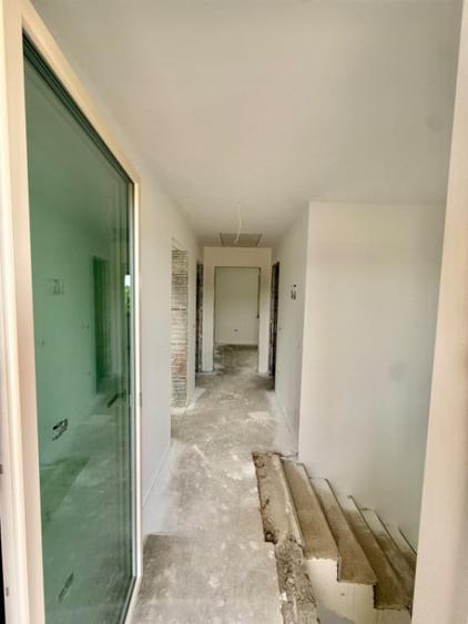 Casă cu 5 camere cu Teren 480 Mp în Horodnic