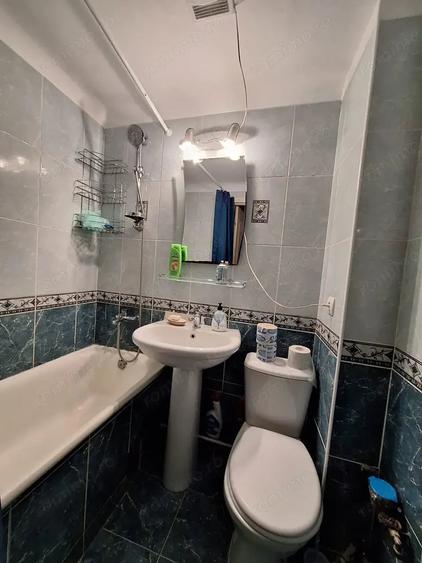 Garsonieră decomandată în Moșilor