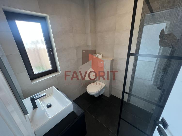 Duplex cu 5 camere cu Canalizare în Chișoda