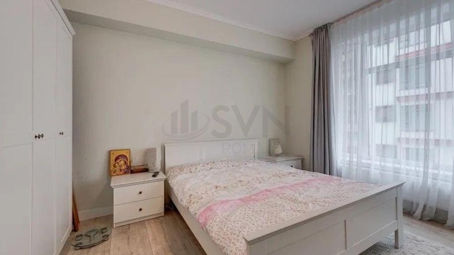 Apartament cu 3 camere decomandat, mobilat în Barbu Văcărescu