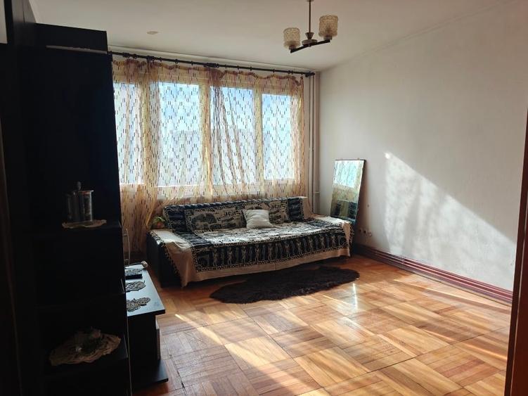 Apartament cu 2 camere decomandat, mobilat în Podgoria
