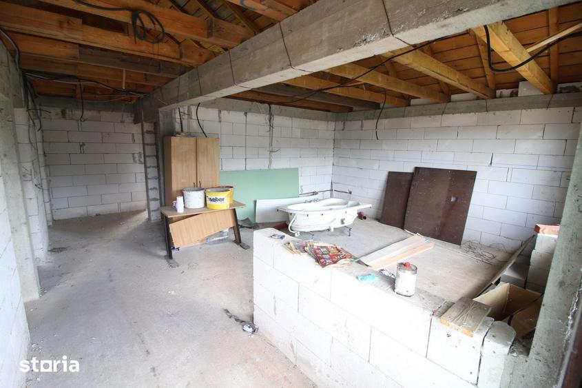 Casă cu 3 camere cu Teren 496 Mp în Tulucești