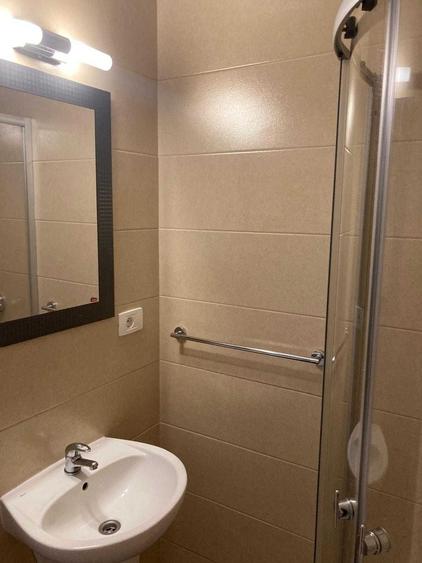 Apartament cu 3 camere decomandat în Nufărul
