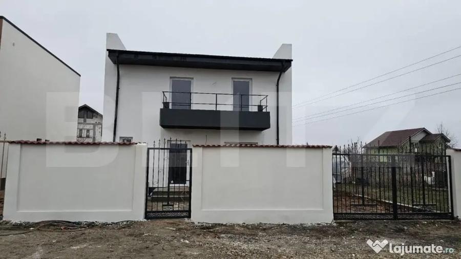 Casă cu 4 camere cu Teren 500 Mp în Aeroport