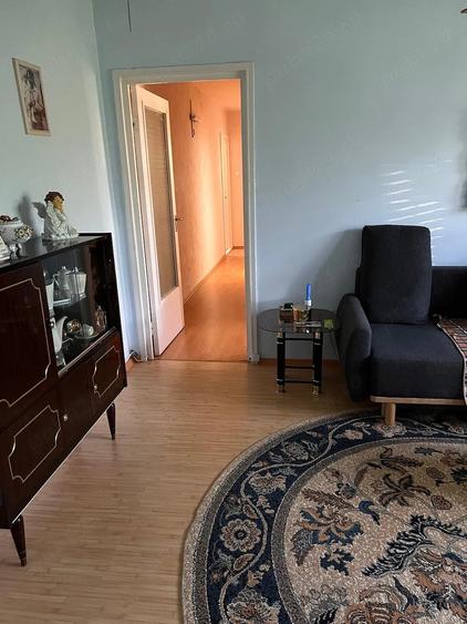 Apartament cu 4 camere decomandat, mobilat în Central