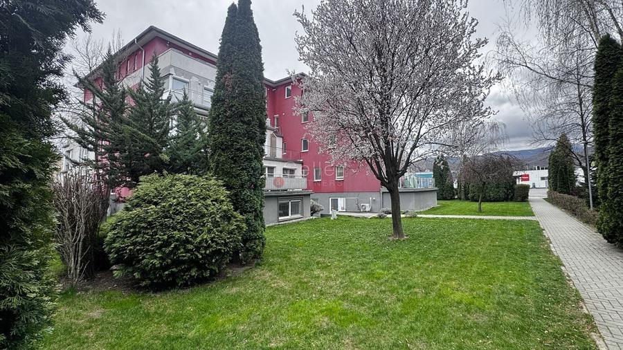 Apartament cu 3 camere decomandat în Avantgarden