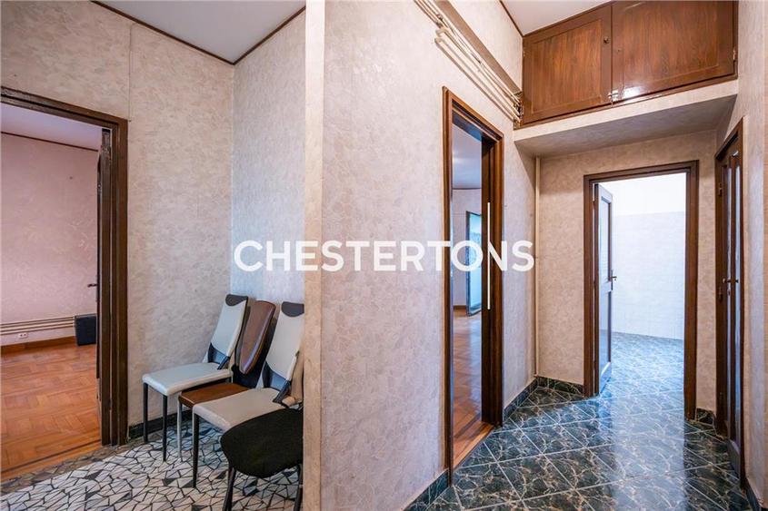 Apartament cu 5 camere circular în Calea Victoriei