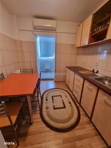 Apartament cu 2 camere decomandat în 1 Mai