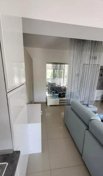 Apartament cu 2 camere decomandat, mobilat în City Park Mall