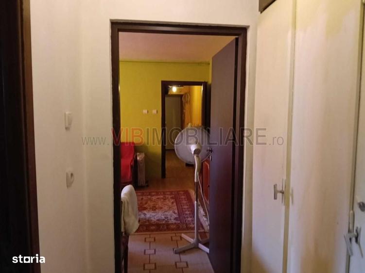 Apartament cu 2 camere semidecomandat în Badea Cârțan