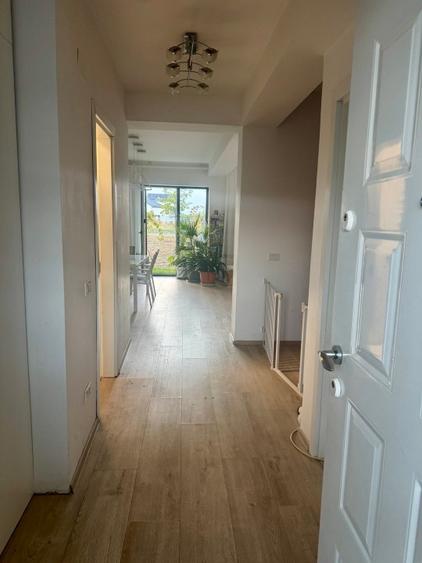 Duplex cu 4 camere cu Teren 164 Mp în Odăile